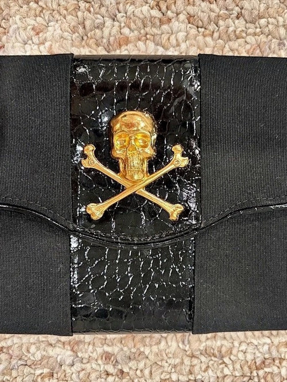 Black Skull Crossbody Clutch Like New